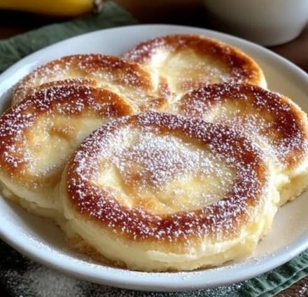 Se avete un uovo e dello yogurt, potete preparare questo dessert in 5 minuti! Non servono né forno né lievito.